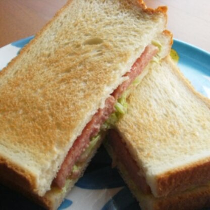 こちらも美味しかったです↑↑↑マスタードなくて、毎度の柚子胡椒なんですけど（汗）。休ませないとどうなるのかなあと興味を引かれつつ、真面目に休ませました（笑）。